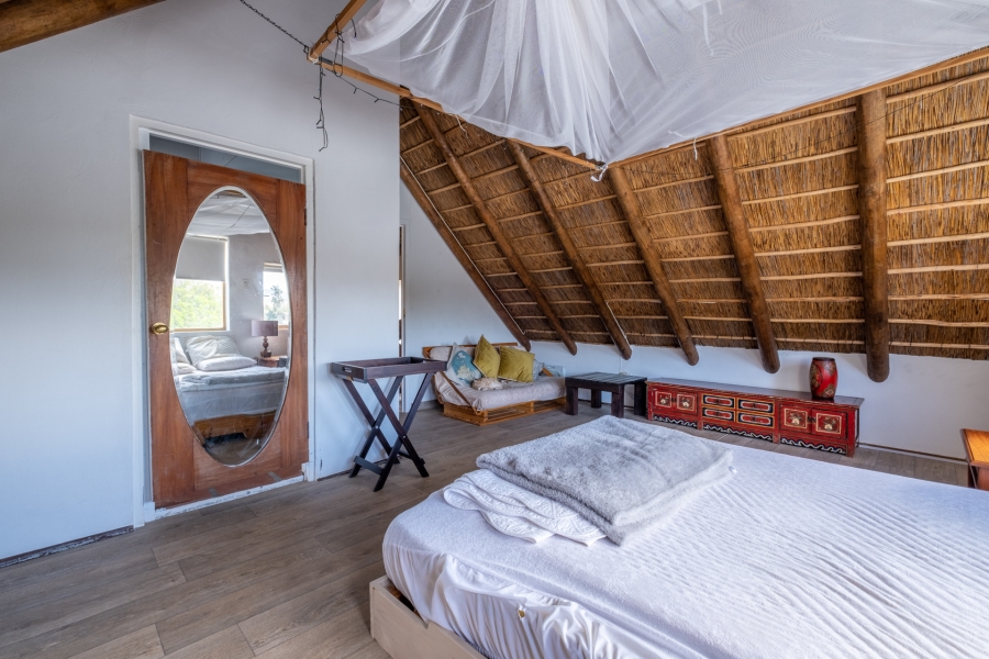 5 Bedroom Property for Sale in Mcgregor Western Cape